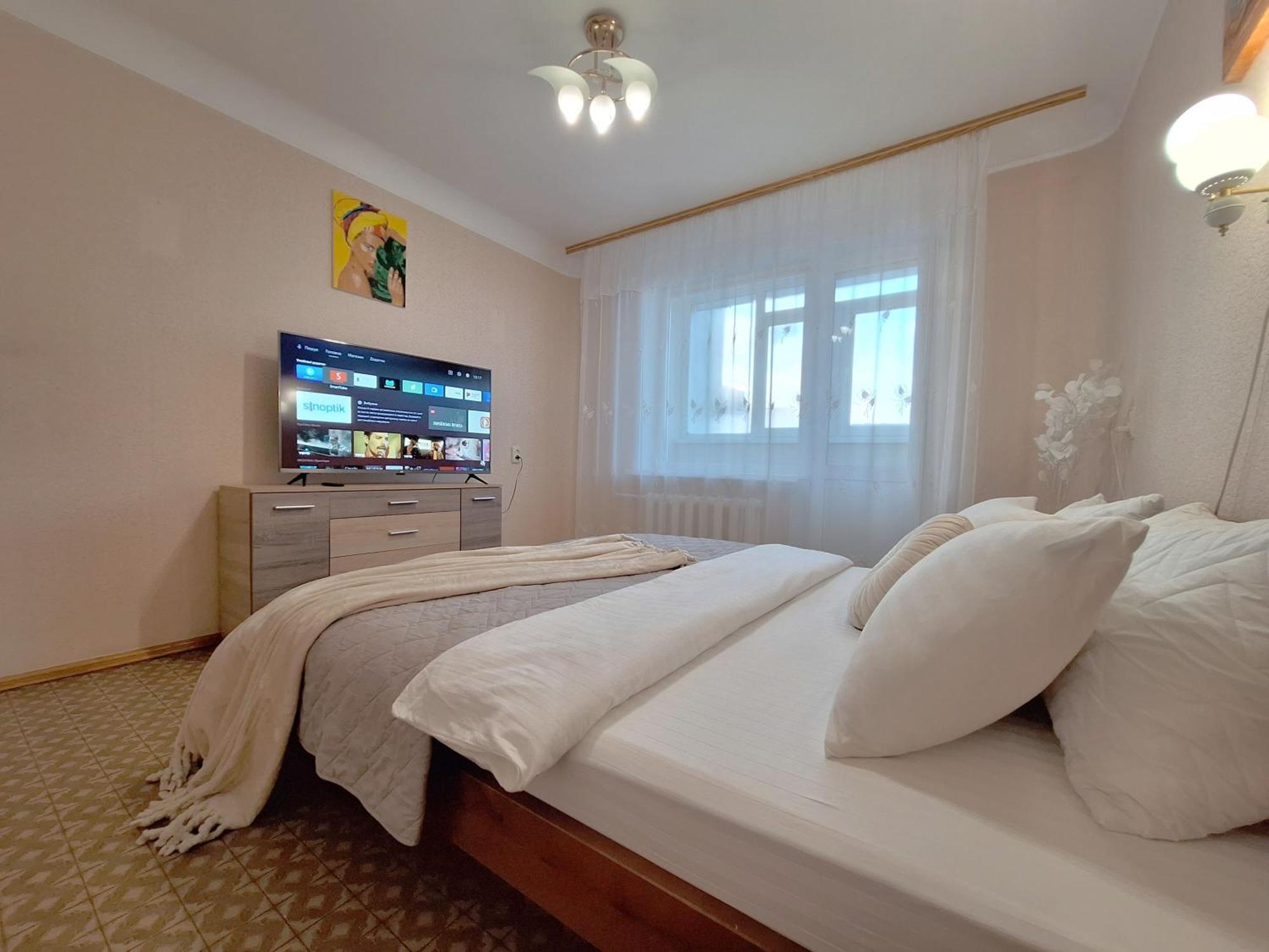 פולטבה 4 Ліжка З Балконом Документи Для Відряджень Мережа Alex Apartments Безконтатне Заселення 24-7 מראה חיצוני תמונה